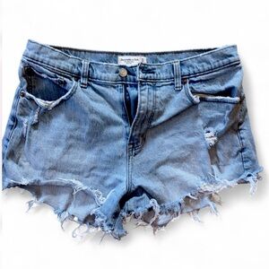 Abercrombie & Fitch Mom Shorts Mid Rise‎ Distressed Denim Shorts Size 31 / 12